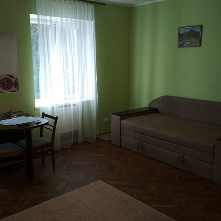 Like A Local Apartment Lviv Ngoại thất bức ảnh